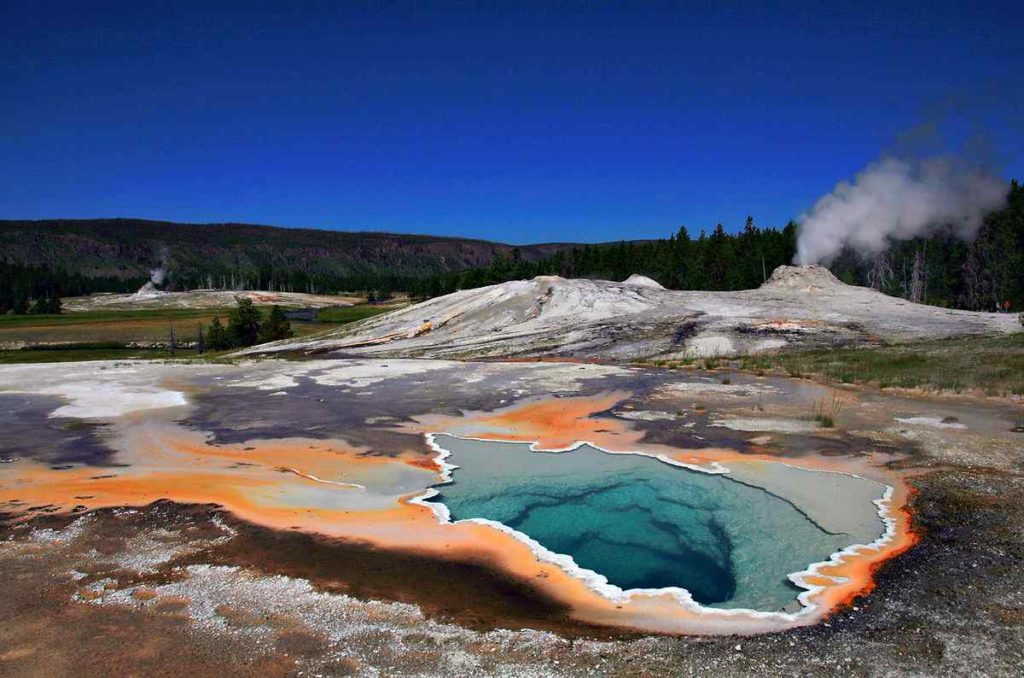 Yellowstone Geysers and springs