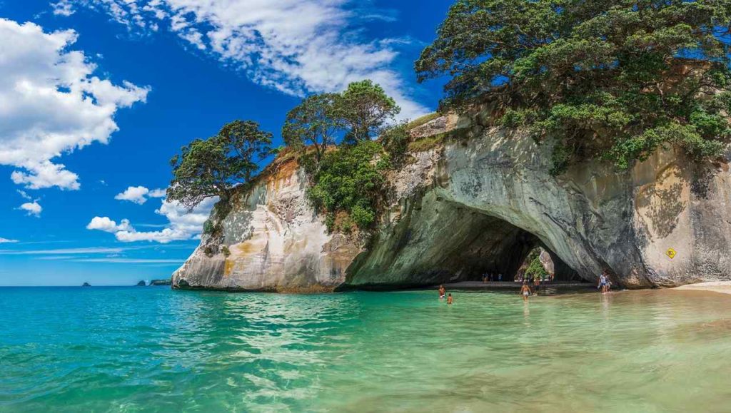 CATHEDRAL COVE, New Zealand