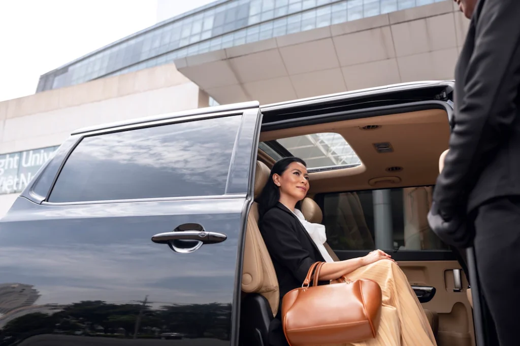 Advantages of Chauffeur Services for Executive Travel